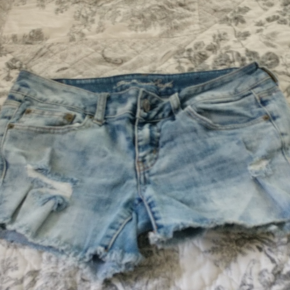 American Eagle stretch denim shorts.